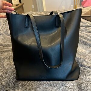 Away Longitude Tote bag in black leather - great condition